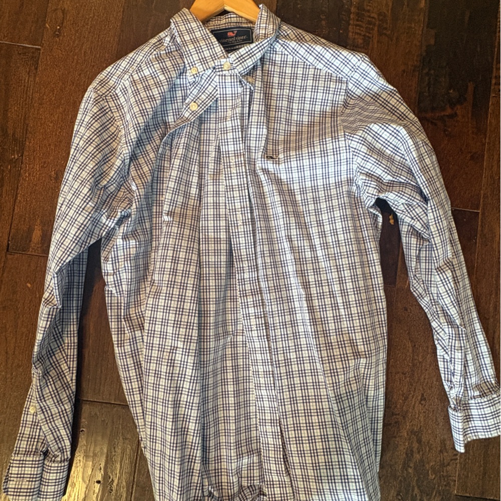 Vineyard Vines men’s button down